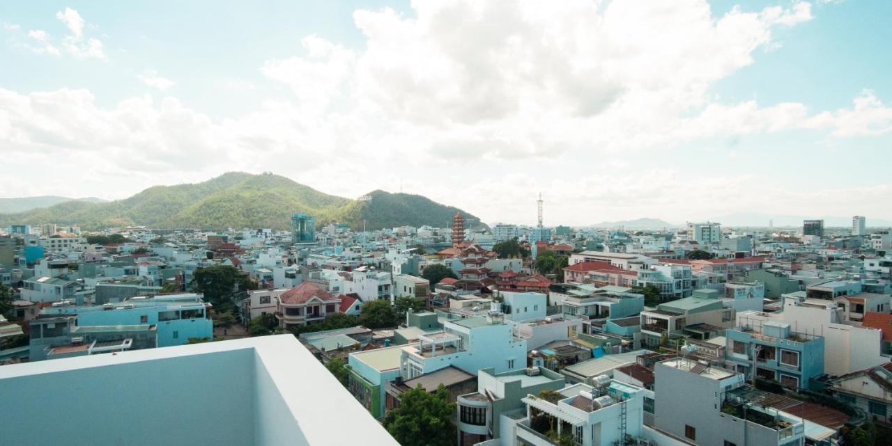 Aloha Hotel Quy Nhon Exterior photo